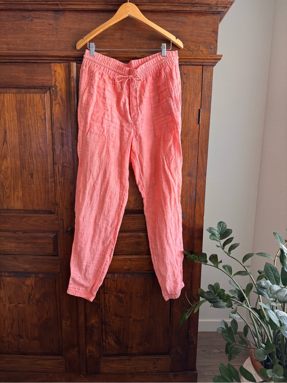 Athleta Retreat Linen Joggers